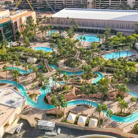 Lady Luck'S Vista - Private Balcony - Full Kitchen - Two Full Baths - Jetted Tub - Full Mgm Grand Resort Access W No Resort Fee At Mgm Signature-2